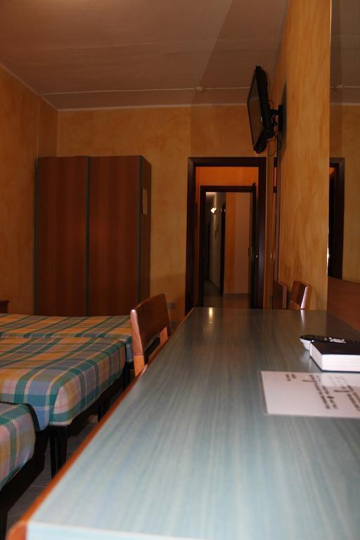 Albergo Napoleone SantʼAmbrogio di Valpolicella 部屋 写真